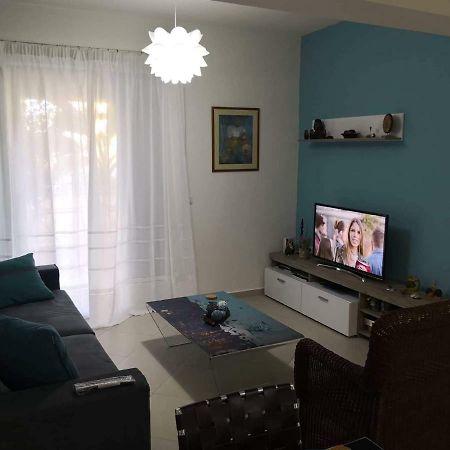 Menta Apartment Nea Iraklitsa Exterior photo